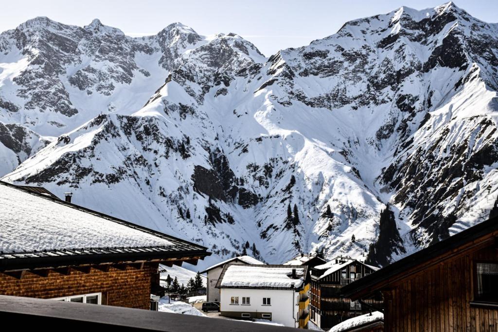 Haus Alpenblick Apartment Schröcken Exterior foto